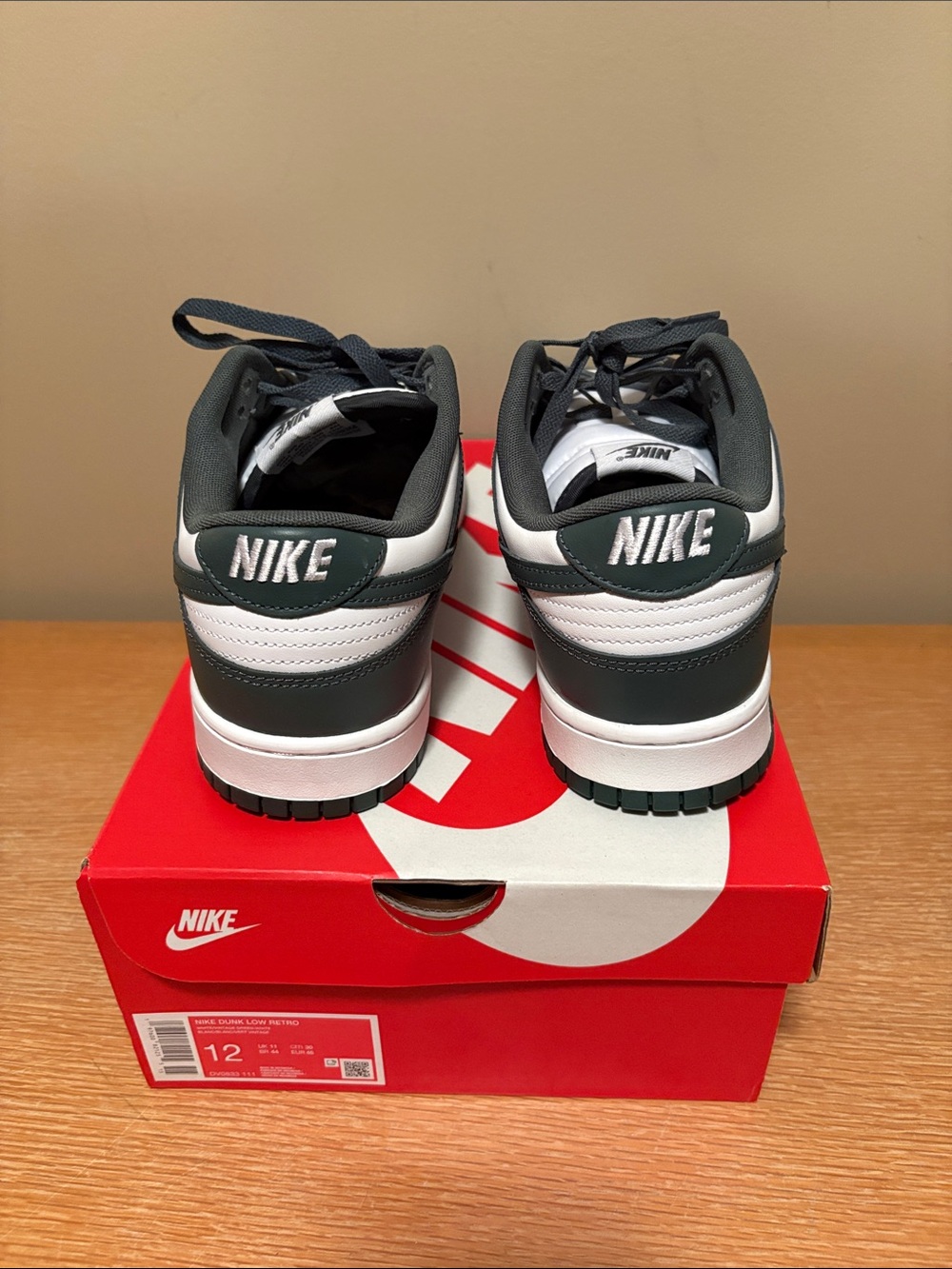 Nike dunk low retro men’s size 12 green - Picture 4 of 6